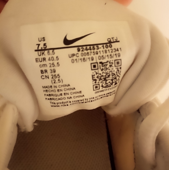 Pre-Owned 2018 Nike VaporMax Plus Platinum Sz.7.5 (UNISEX) - Picture 7 of 9